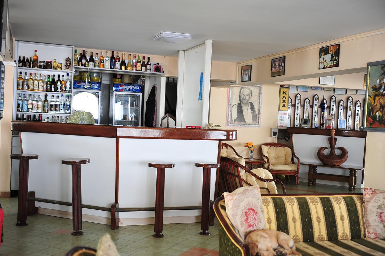 Kasgar Court Hotel Agia Varvara Екстер'єр фото